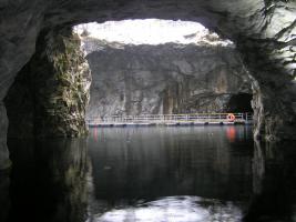 Подземное озеро карьер Рускеала (4).JPG